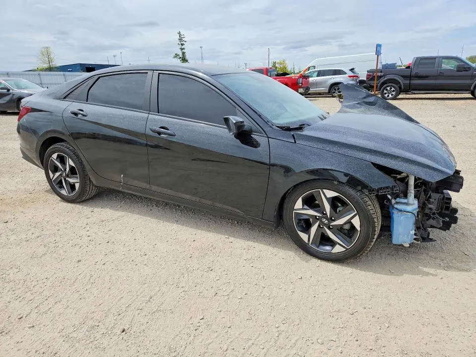 2023 HYUNDAI ELANTRA SEL  