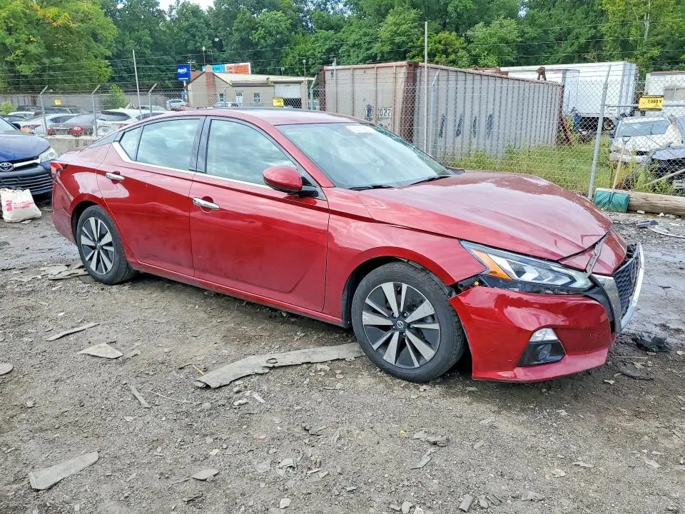 2021 NISSAN ALTIMA SL  