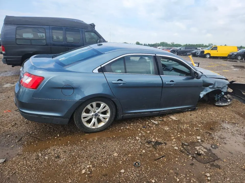 2010 FORD TAURUS SEL  