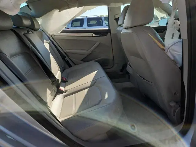 2014 VOLKSWAGEN PASSAT S