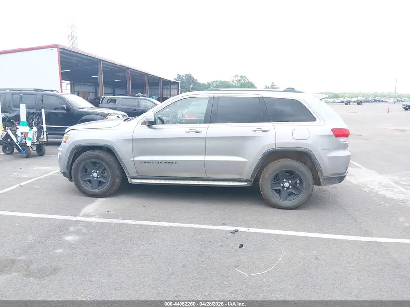 2017 JEEP GRAND CHEROKEE LAREDO 4X2