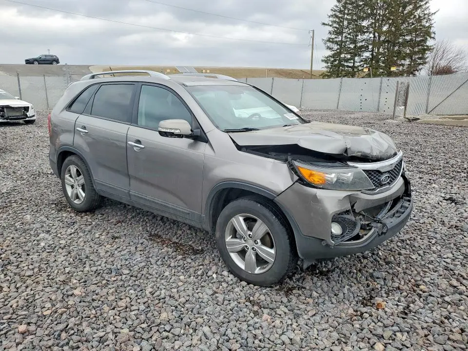 2013 KIA SORENTO EX  