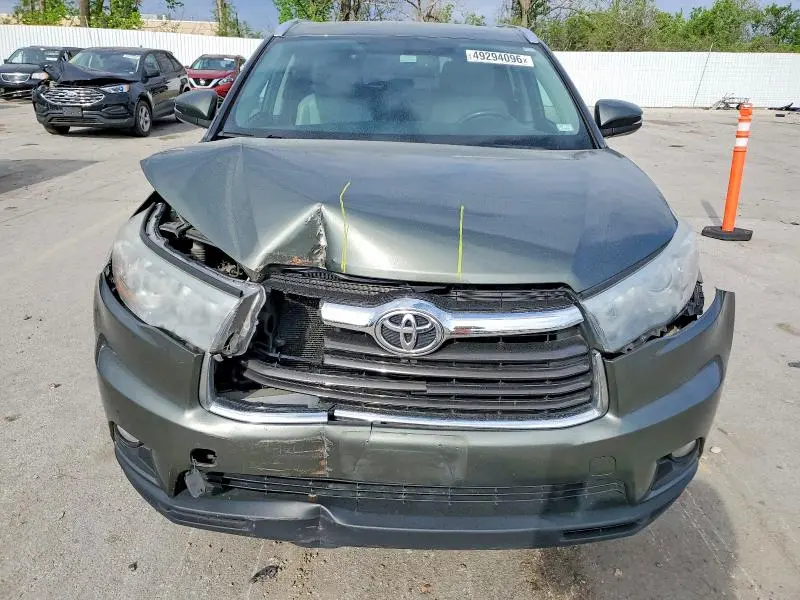 2015 TOYOTA HIGHLANDER XLE  
