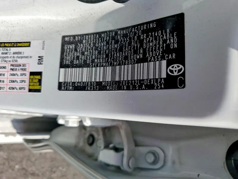 2021 TOYOTA COROLLA LE  