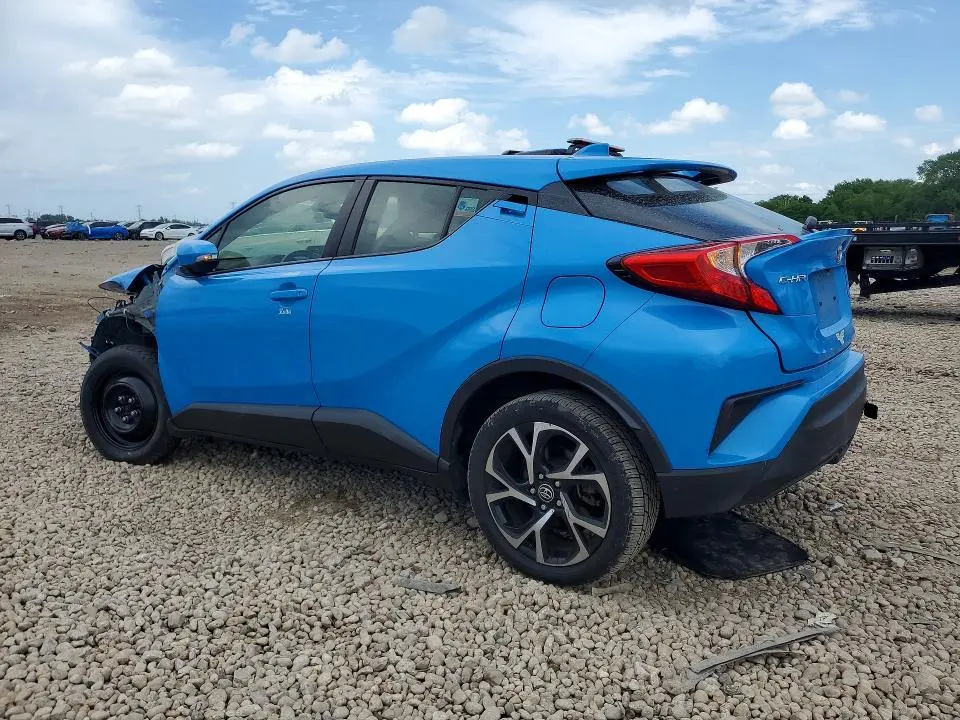 2019 TOYOTA C-HR XLE  