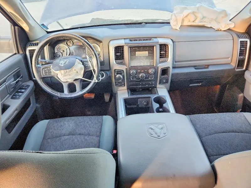 2014 RAM 1500 SLT  