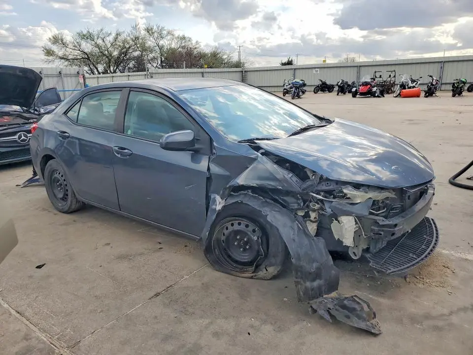 2015 TOYOTA COROLLA LE  