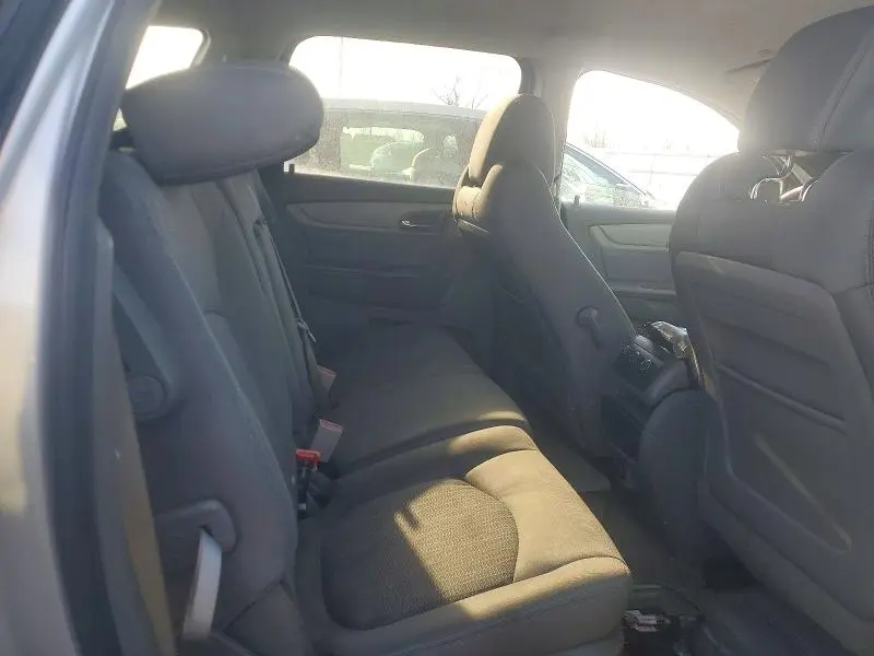 2017 CHEVROLET TRAVERSE LS  