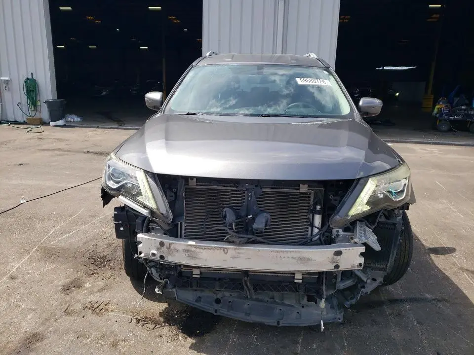2019 NISSAN PATHFINDER SV  
