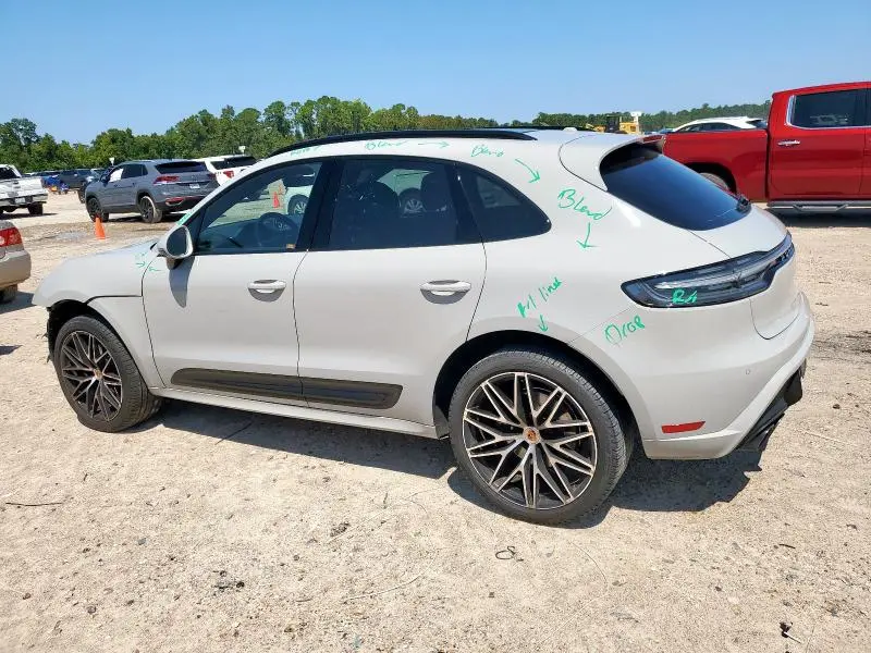 2023 PORSCHE MACAN BASE  