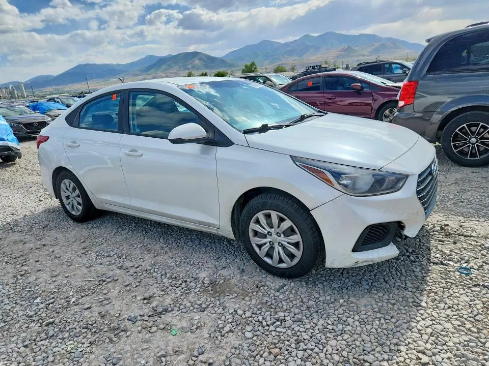 2020 HYUNDAI ACCENT SE  
