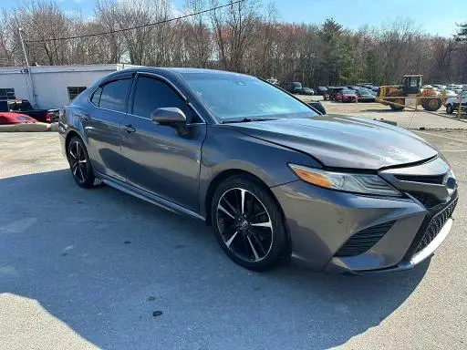 2018 TOYOTA CAMRY XSE  