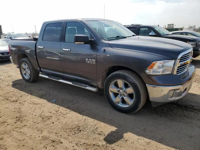 2016 RAM 1500 SLT