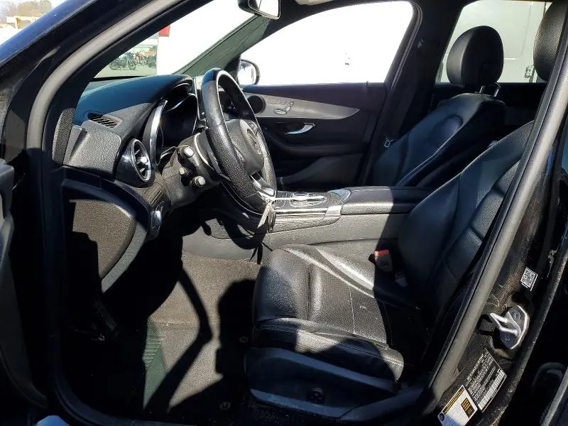 2019 MERCEDES-BENZ GLC 300  