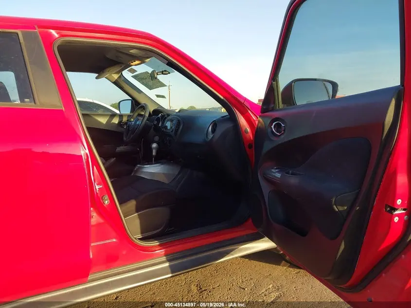 2015 NISSAN JUKE S