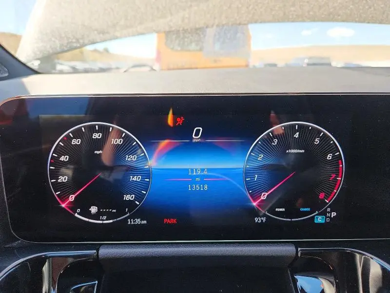 2025 MERCEDES-BENZ GLA 250 4MATIC  