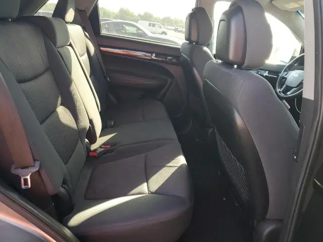 2012 KIA SORENTO BASE  