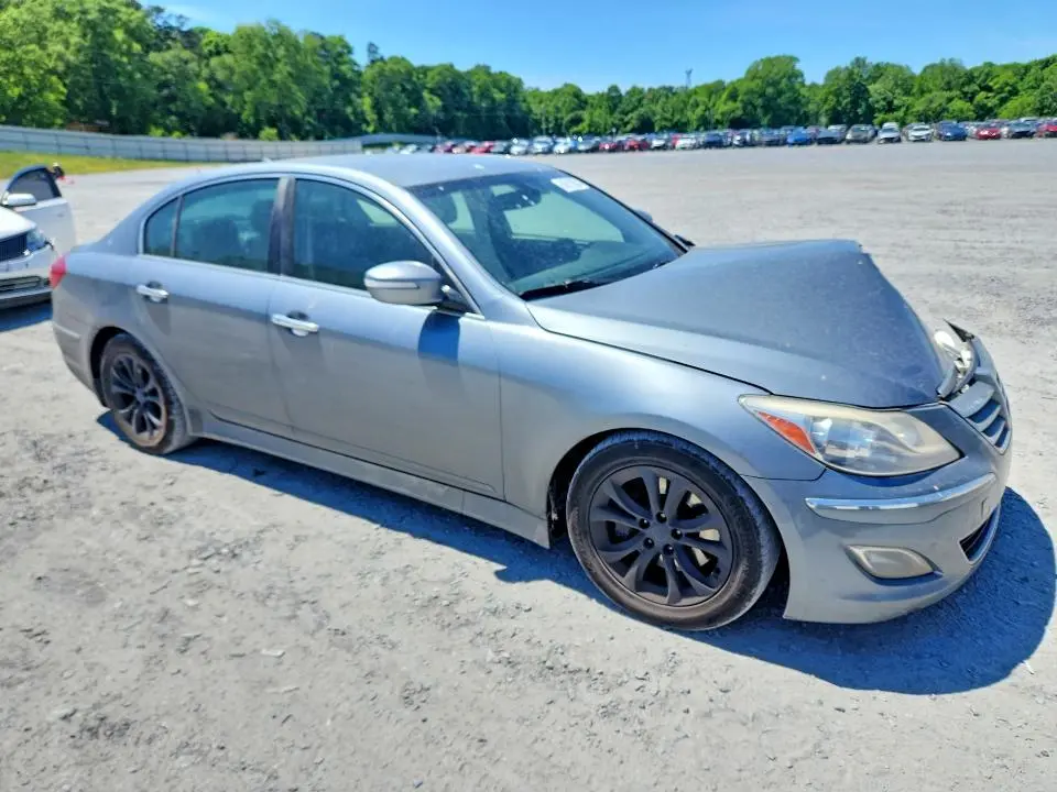 2013 HYUNDAI GENESIS 3.8L  