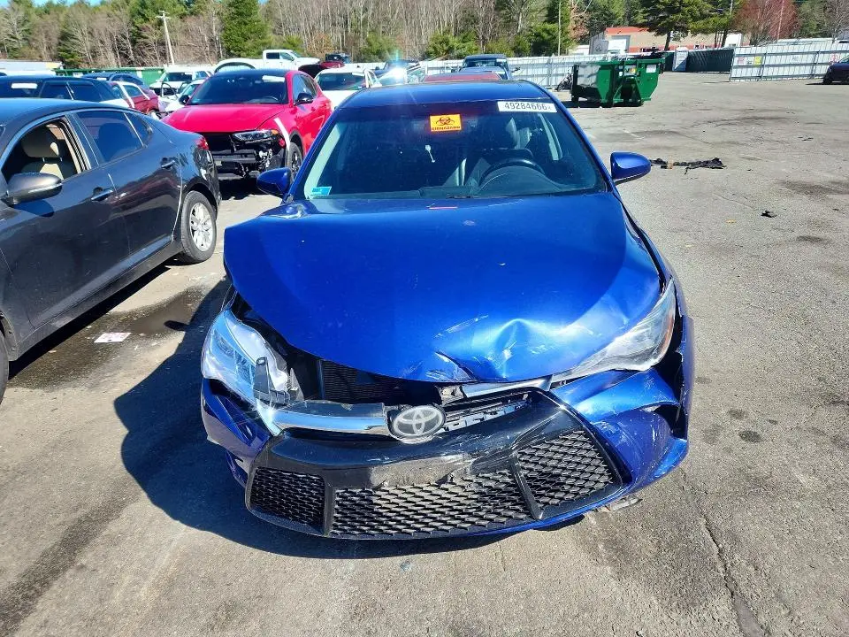 2015 TOYOTA CAMRY XSE V6  