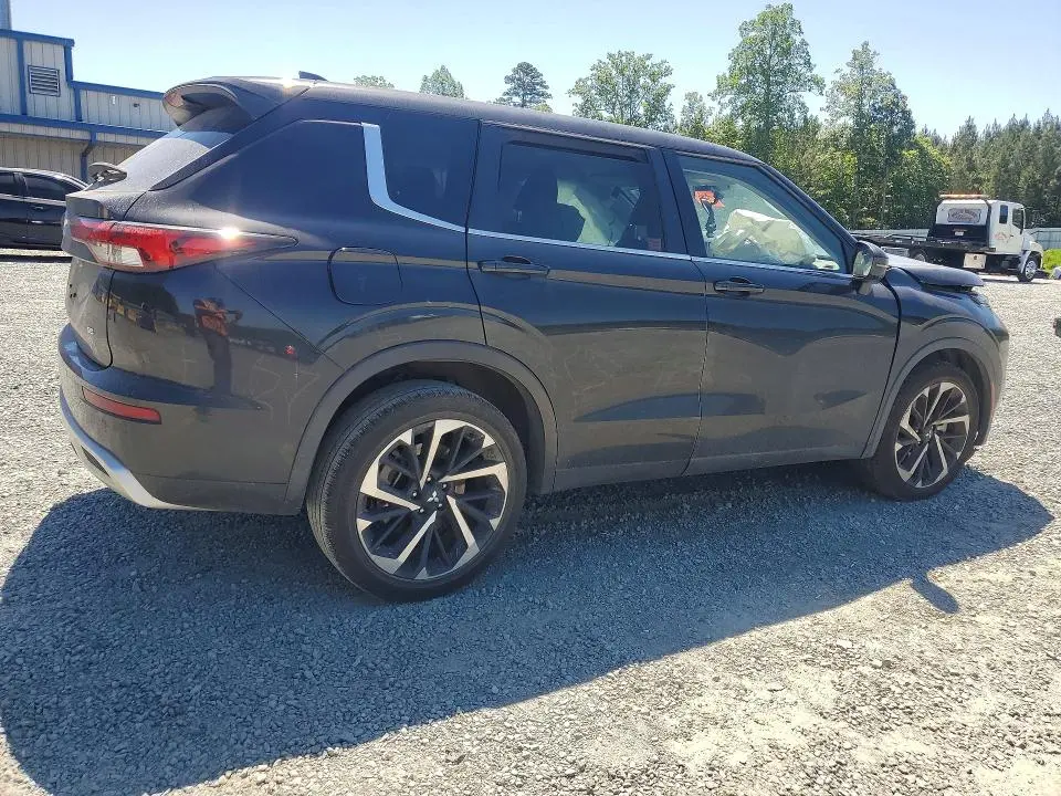 2023 MITSUBISHI OUTLANDER SE  