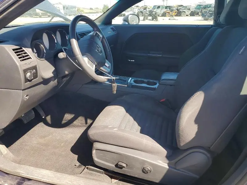 2013 DODGE CHALLENGER SXT  