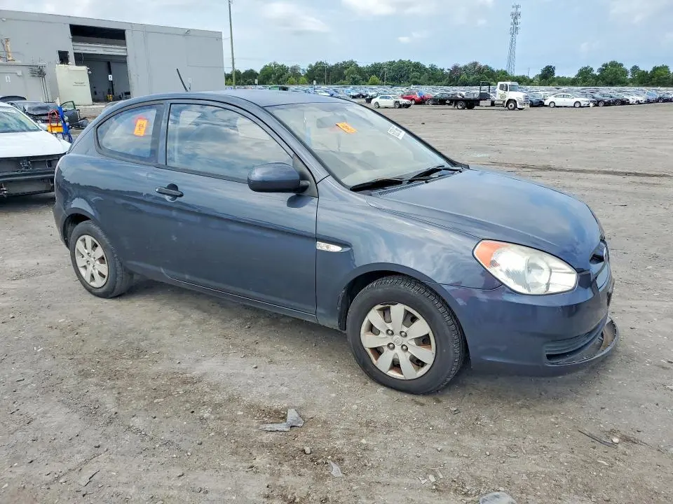 2010 HYUNDAI ACCENT GS  