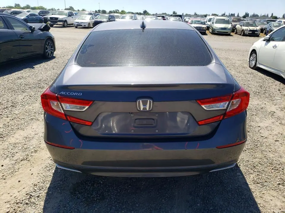 2018 HONDA ACCORD LX  