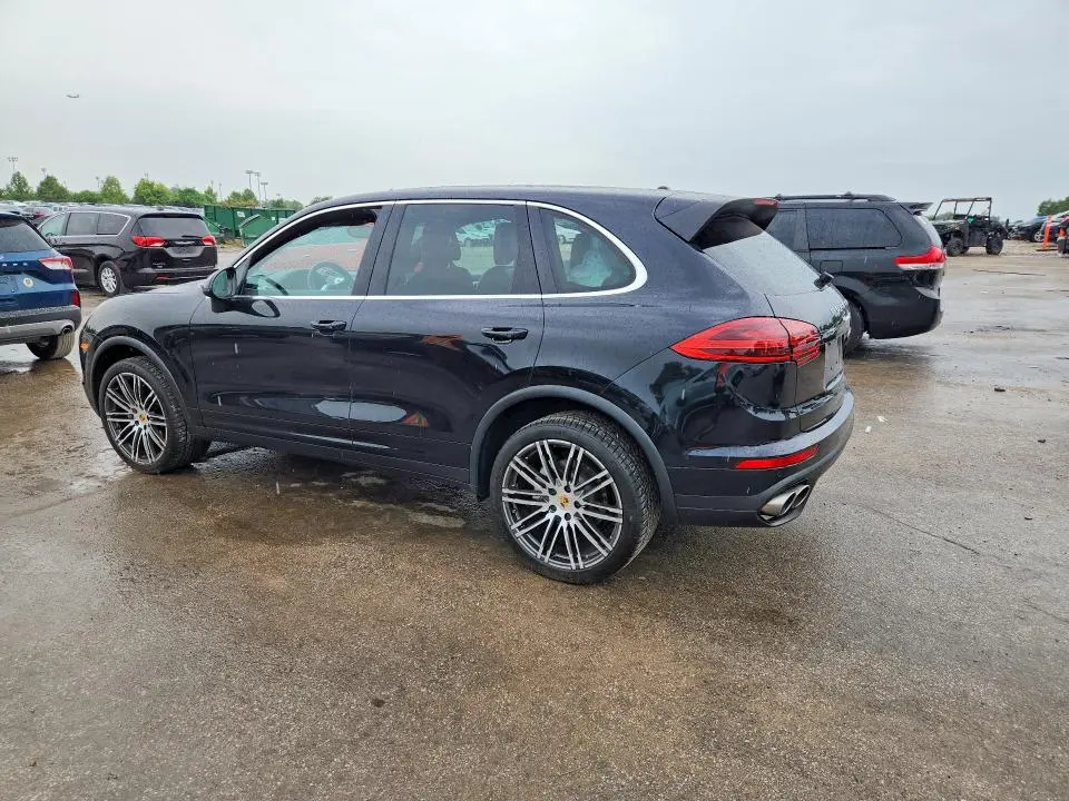 2017 PORSCHE CAYENNE S  