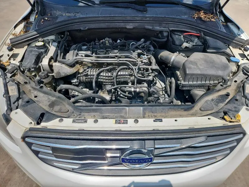 2015 VOLVO XC60 T5 PREMIER  