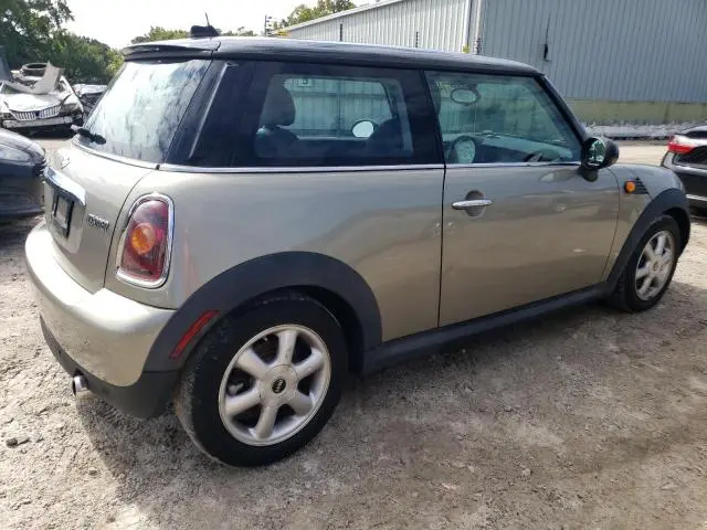 2010 MINI COOPER 