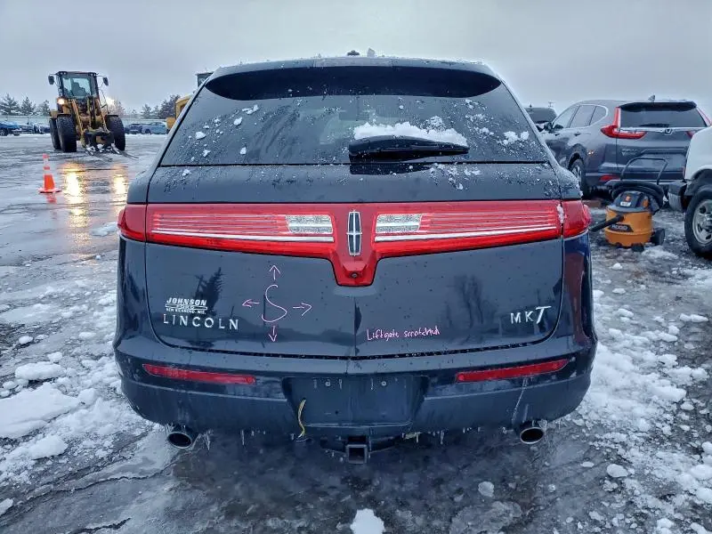 2019 LINCOLN MKT   