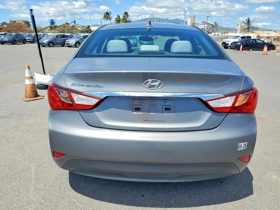 2014 HYUNDAI SONATA GLS  