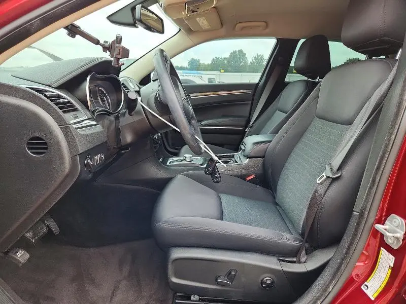 2018 CHRYSLER 300 TOURING  
