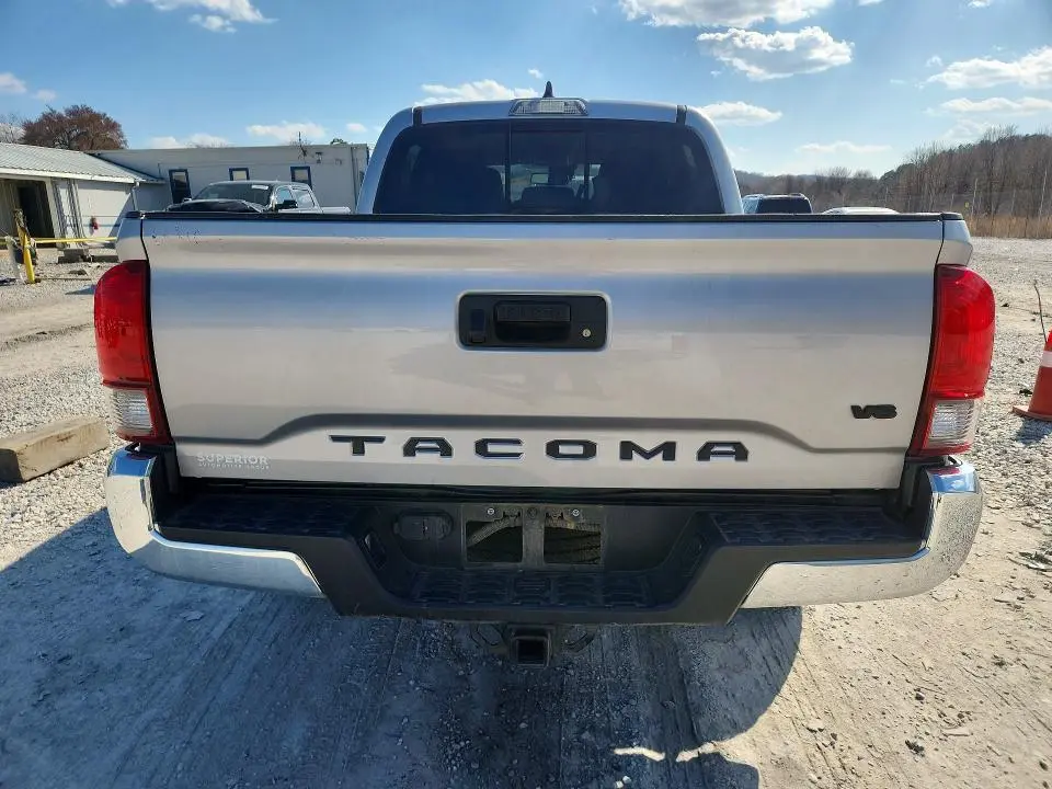 2021 TOYOTA TACOMA SR5 V6  