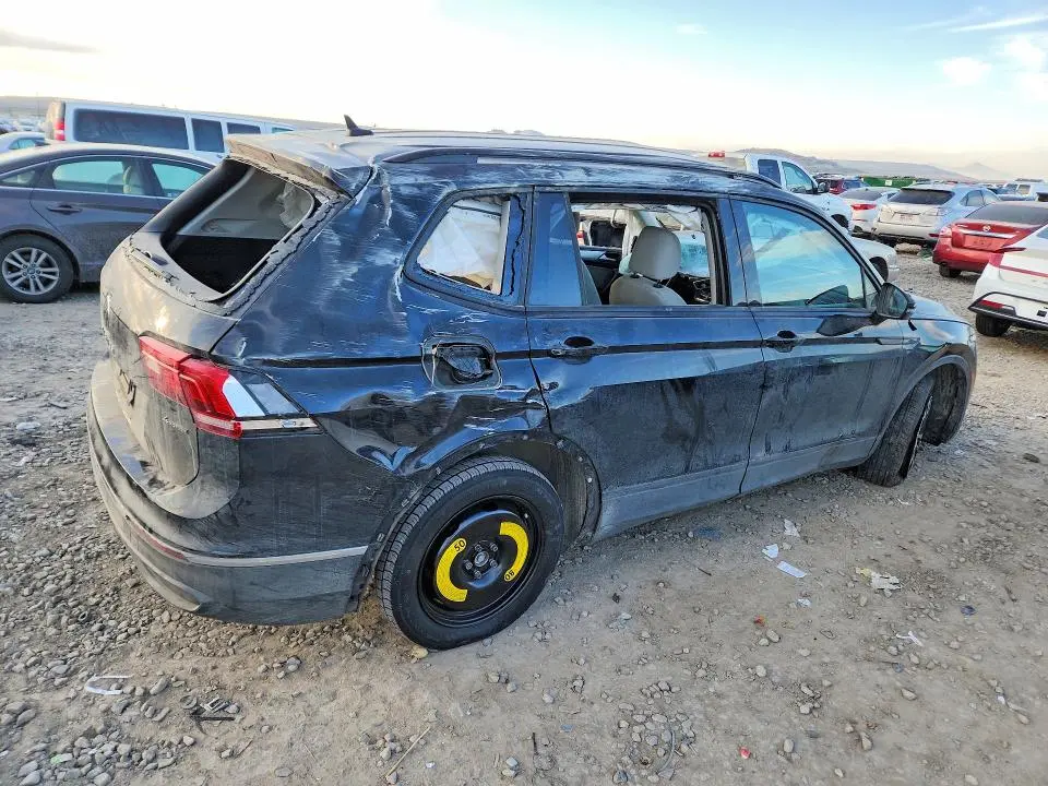 2022 VOLKSWAGEN TIGUAN S  