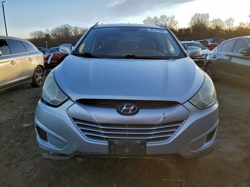 2011 HYUNDAI TUCSON GLS  