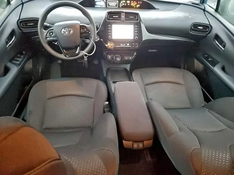 2020 TOYOTA PRIUS LE  