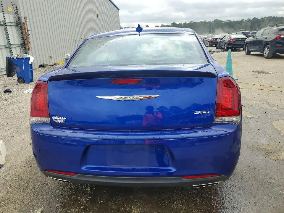 2018 CHRYSLER 300 TOURING  