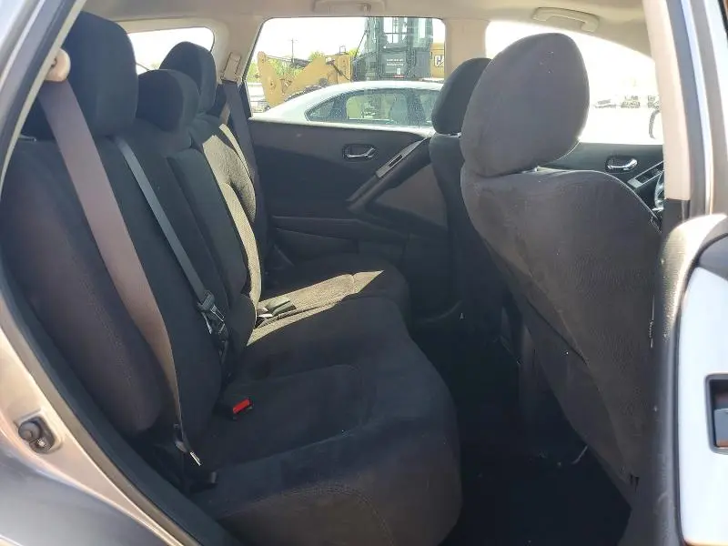 2011 NISSAN MURANO S  