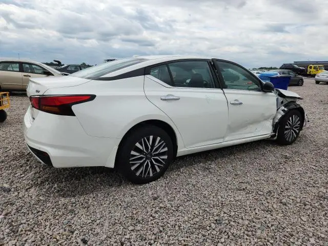 2024 NISSAN ALTIMA SV  