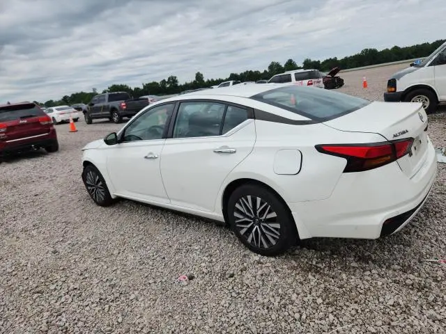 2024 NISSAN ALTIMA SV  