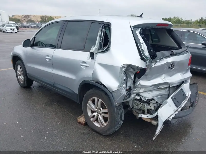 2014 VOLKSWAGEN TIGUAN S