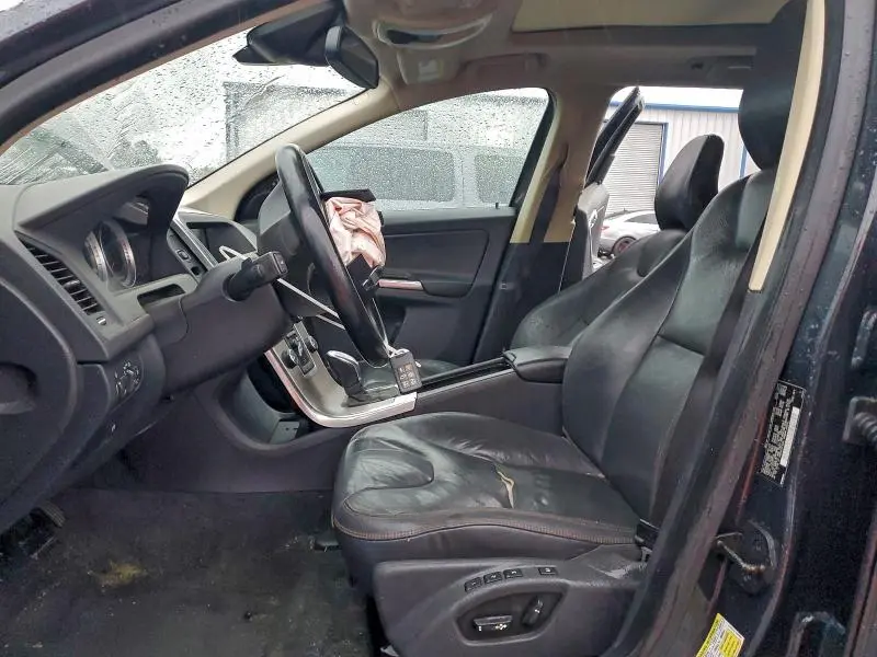 2013 VOLVO XC60 T6  