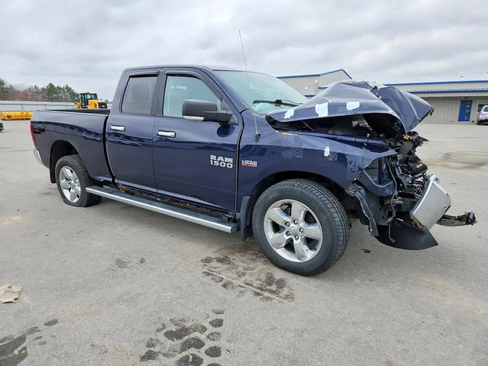 2017 RAM 1500 SLT  