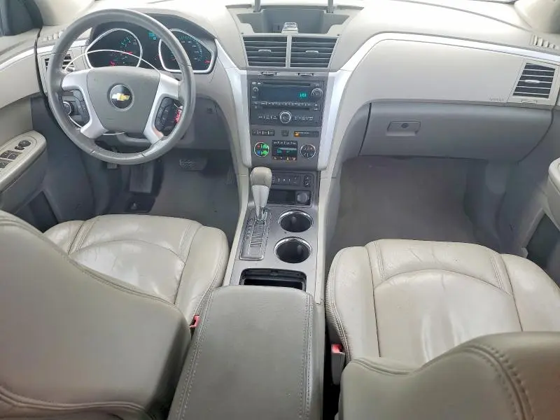 2011 CHEVROLET TRAVERSE LT  