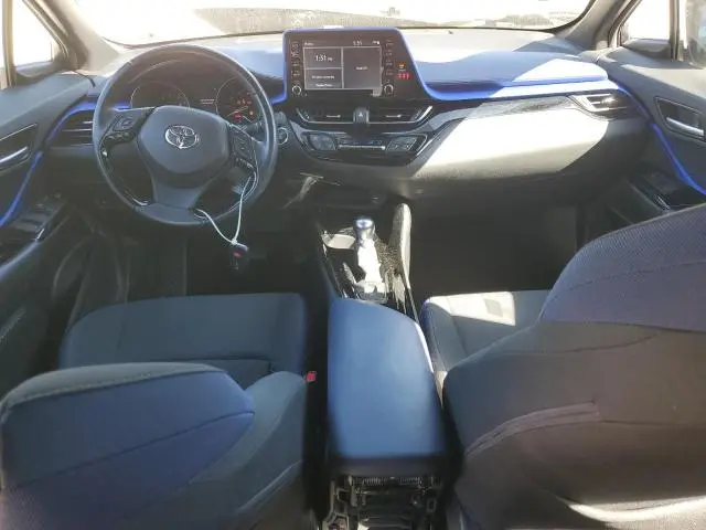 2020 TOYOTA C-HR XLE  