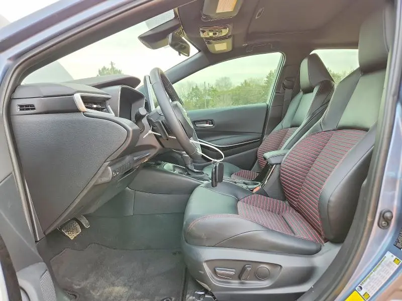 2025 TOYOTA COROLLA XSE  