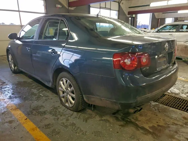 2010 VOLKSWAGEN JETTA S  