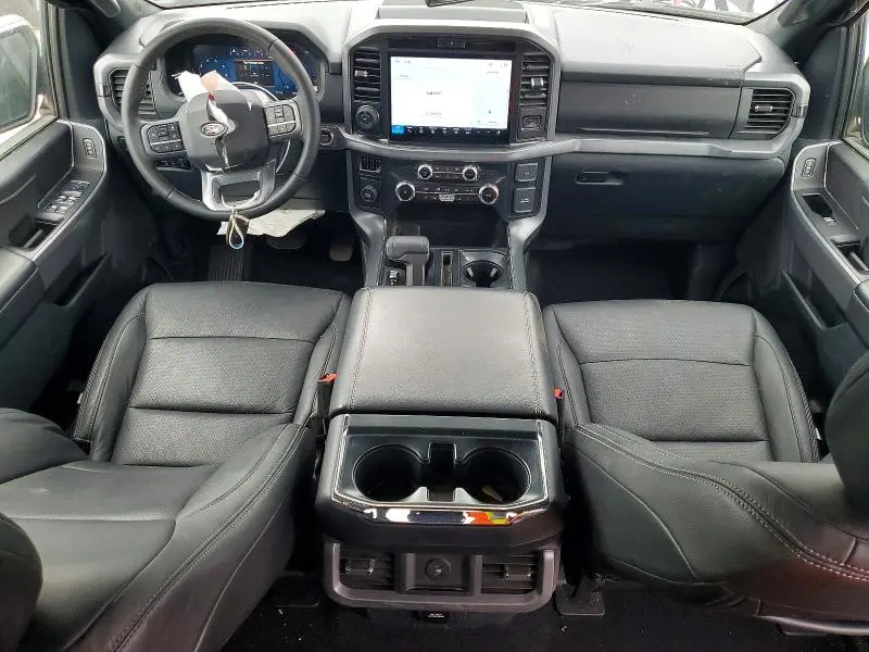 2025 FORD F150 XLT  