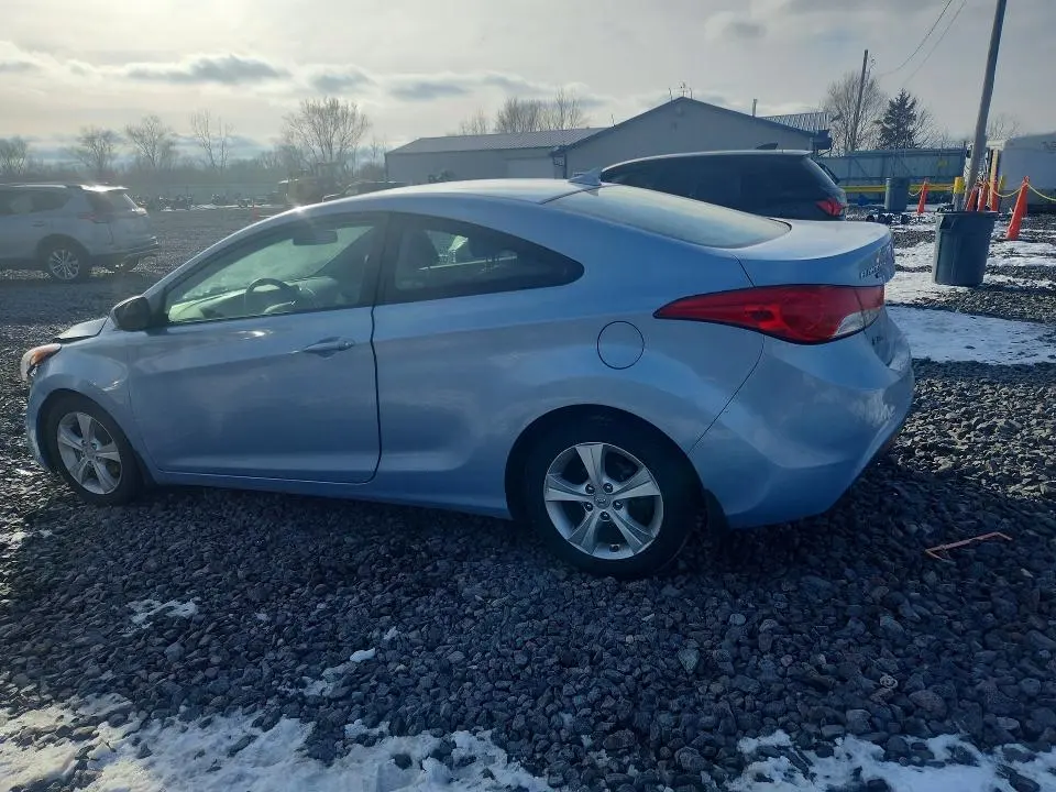 2013 HYUNDAI ELANTRA COUPE GS  